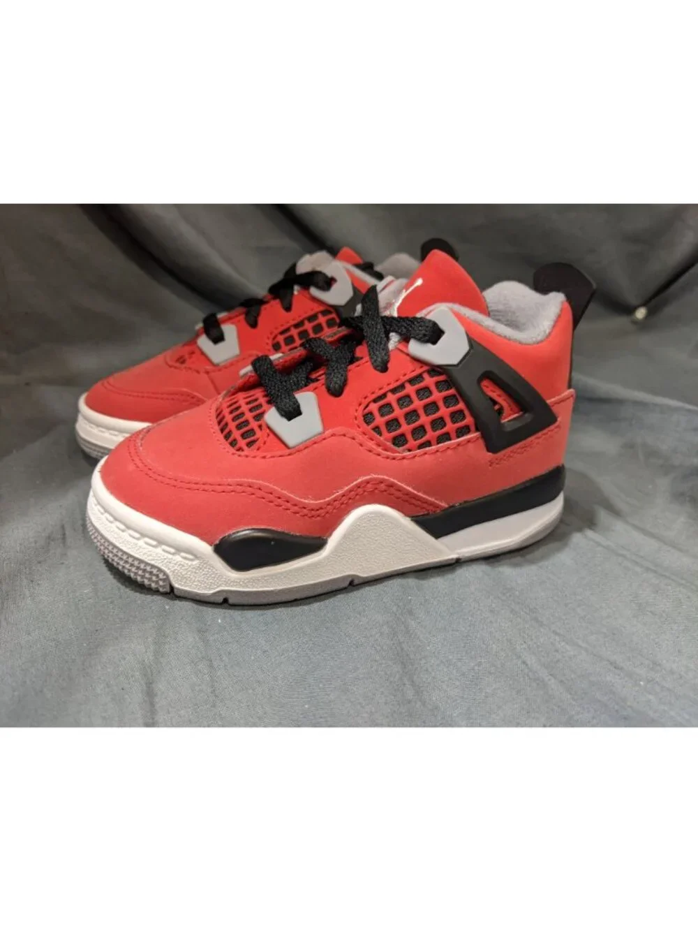 Nike Toddler Air Jordan Retro 4 Red and Black Size 5c NEW IN BOX